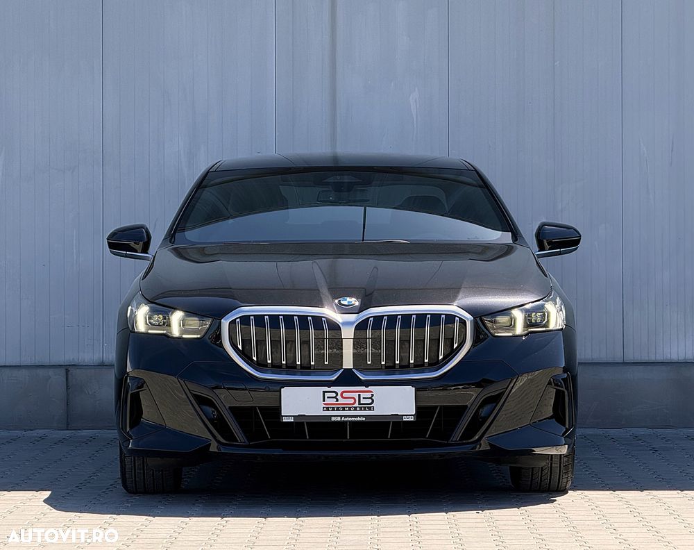 BMW Seria 5 520i AT MHEV - 11