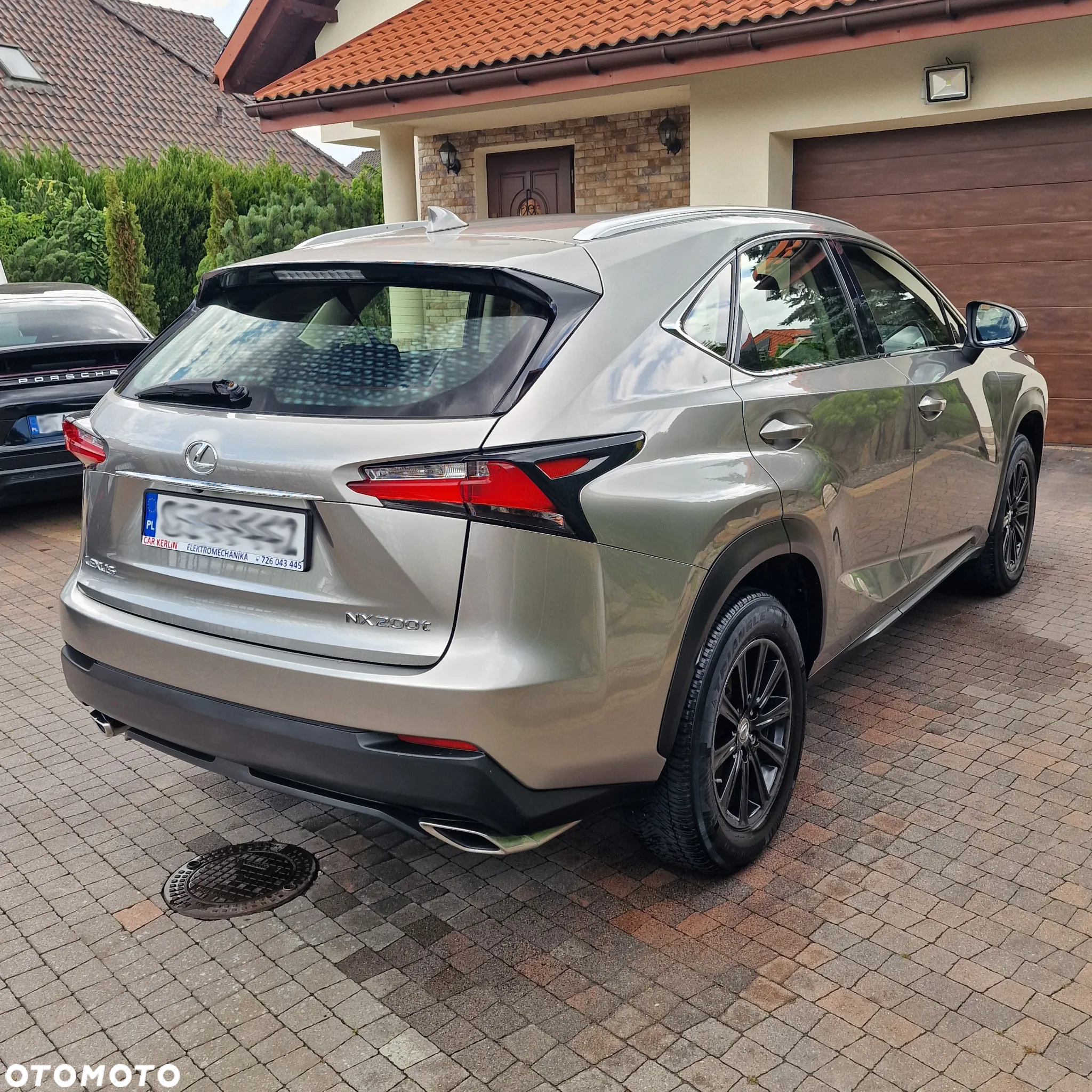 Lexus NX 200t Comfort AWD - 3