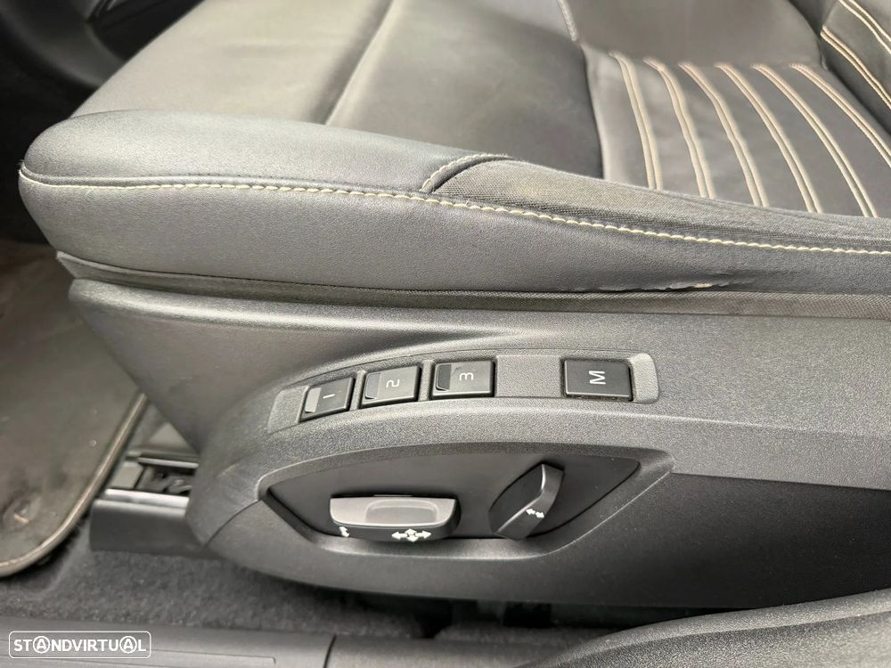 Volvo V50 1.6 D R-Design - 10