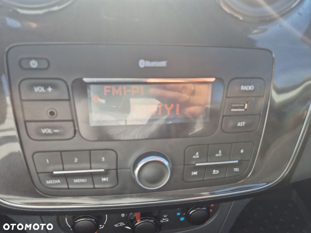 Dacia Sandero 1.0 SCe Open - 19