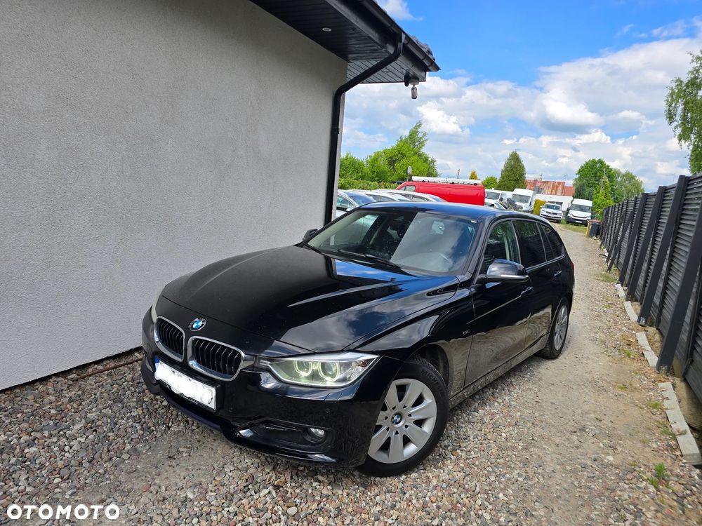 BMW Seria 3 320d DPF Edition Sport - 4