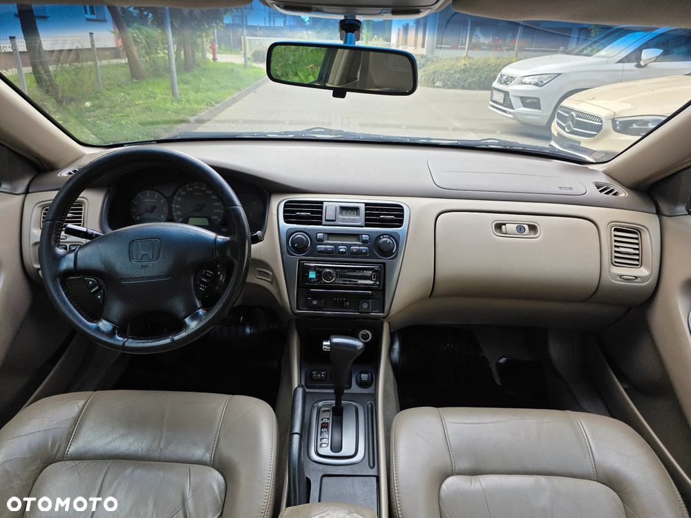 Honda Accord 3.0 V6 EX - 34