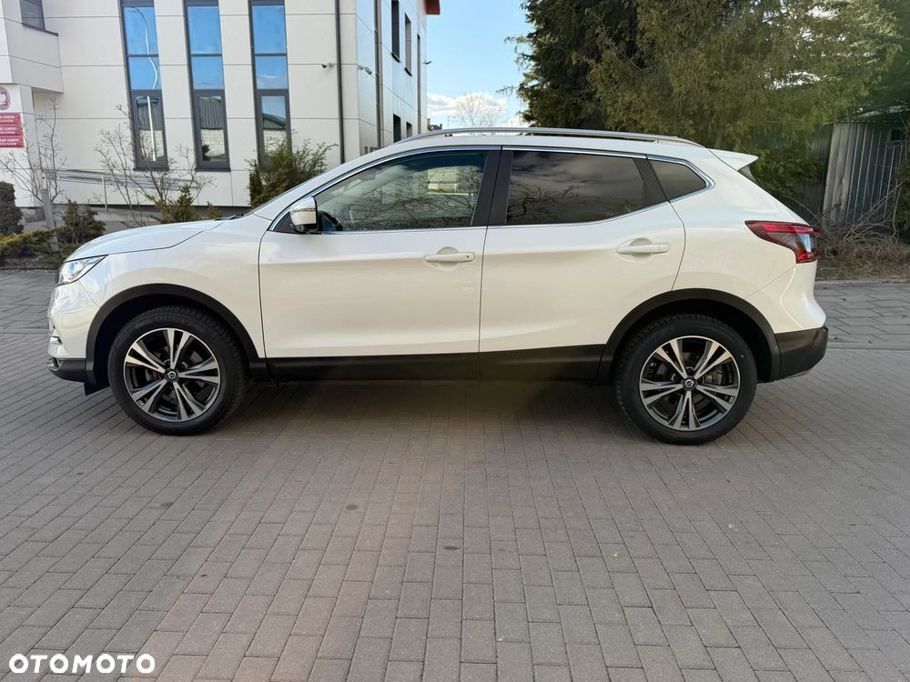 Nissan Qashqai 1.3 DIG-T N-Connecta - 2