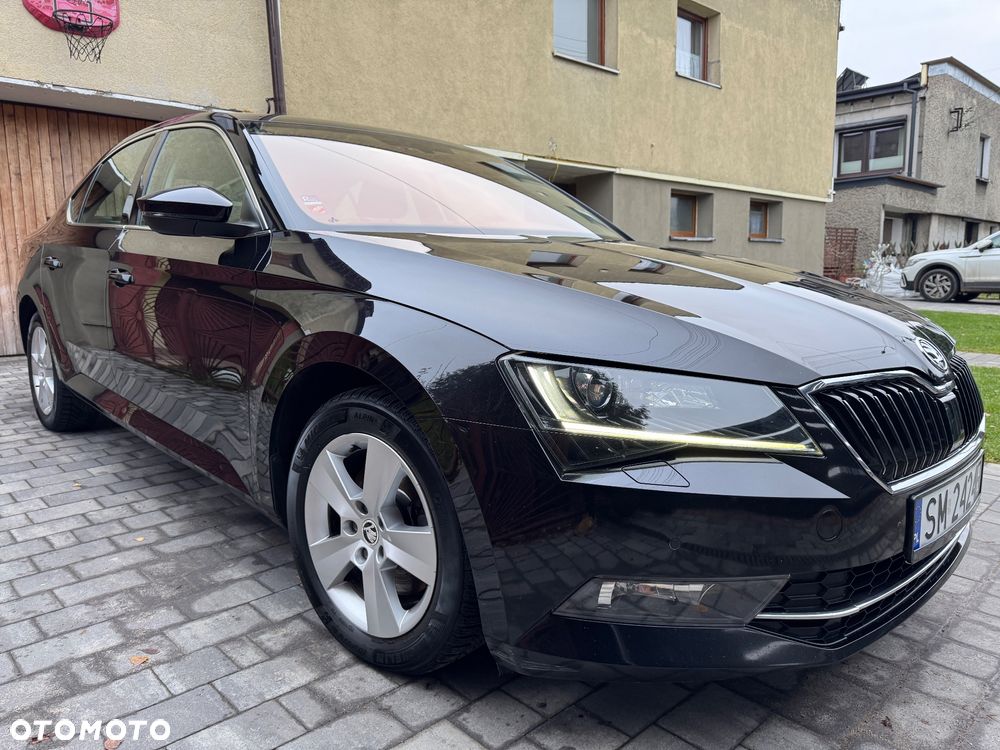 Skoda Superb 2.0 TDI Ambition - 6