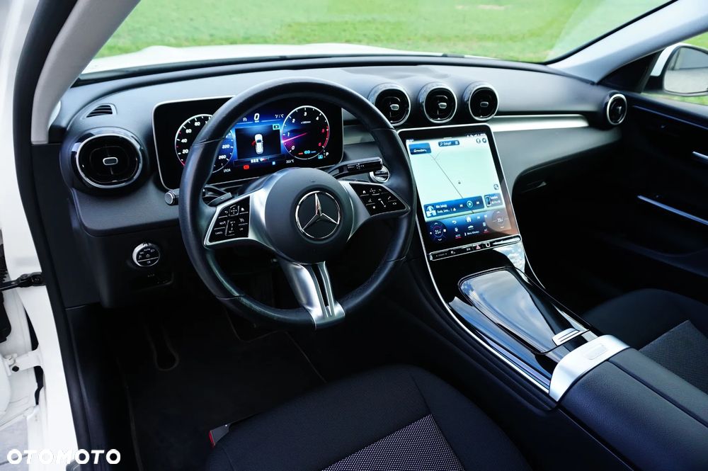 Mercedes-Benz Klasa C 220 d mHEV - 21