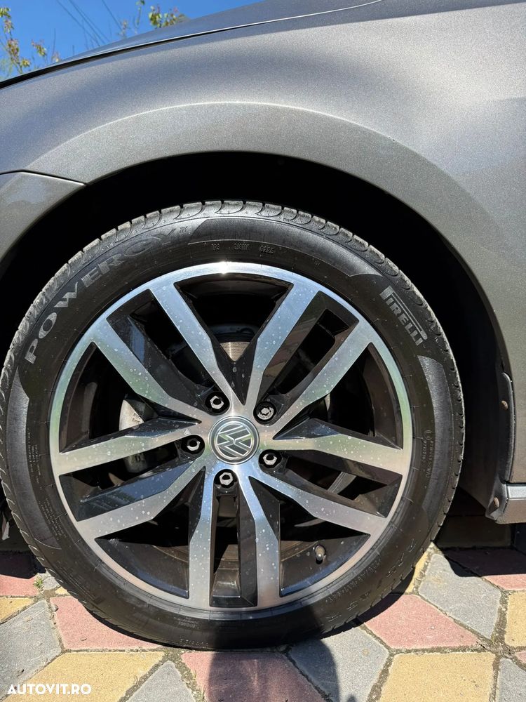 Volkswagen Golf 1.6 TDI DPF DSG BlueMotion Technology Comfortline - 10