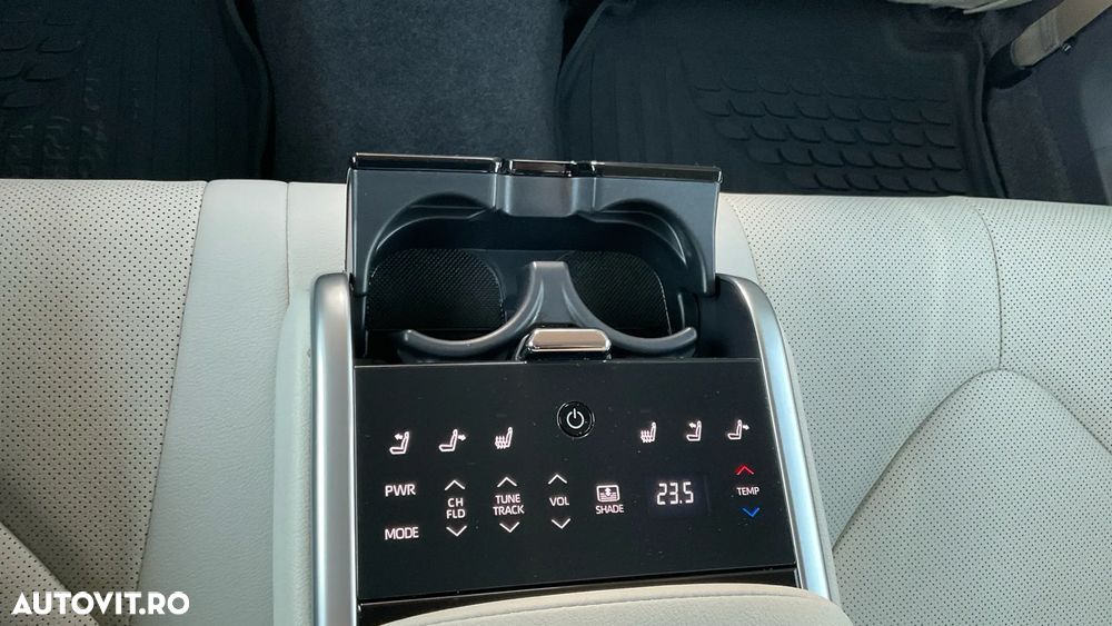 Toyota Camry 2.5 Hybrid Exclusive - 37