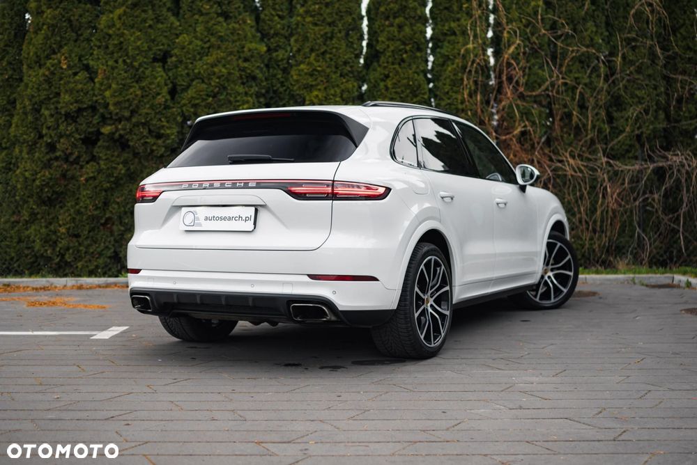 Porsche Cayenne Standard - 4