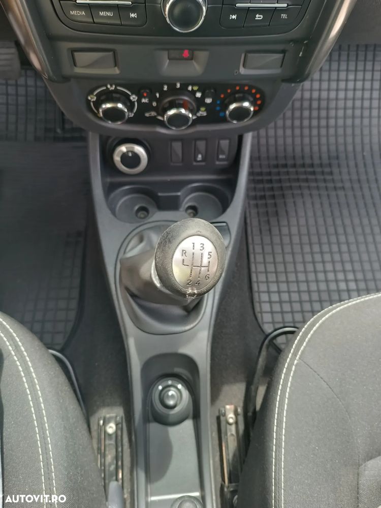 Dacia Duster dCi 110 FAP 4x4 Laureate - 9