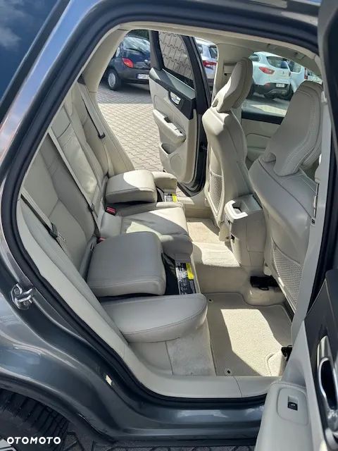Volvo XC 60 T5 AWD Inscription - 12