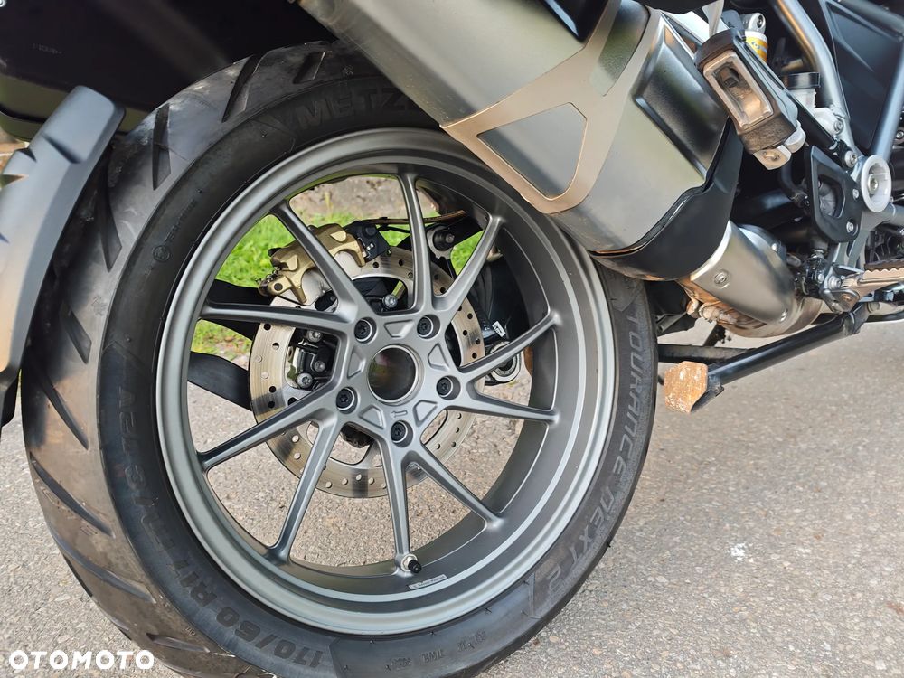 BMW R - 6