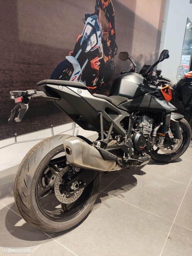 KTM 990 DUKE - 2