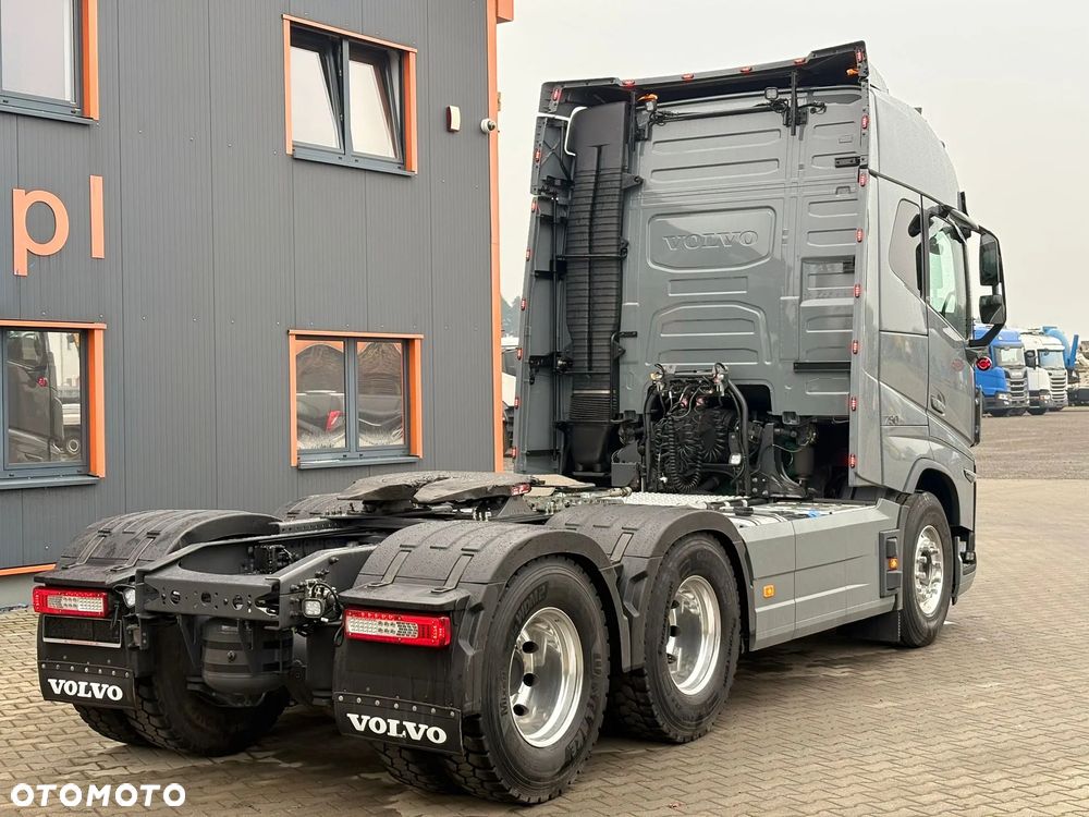 Volvo FH750 6x4 Euro 6, dwuobwodowa hydraulika - 6