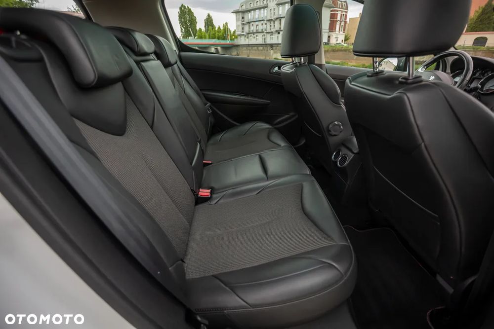 Peugeot 308 200 THP GTi - 37