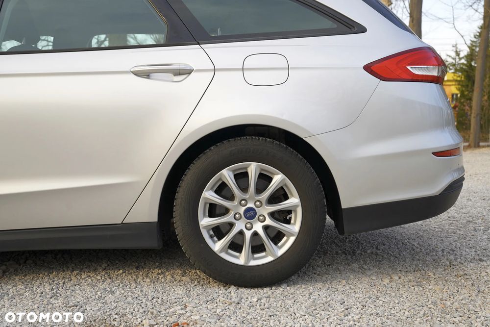 Ford Mondeo 2.0 TDCi Trend - 17