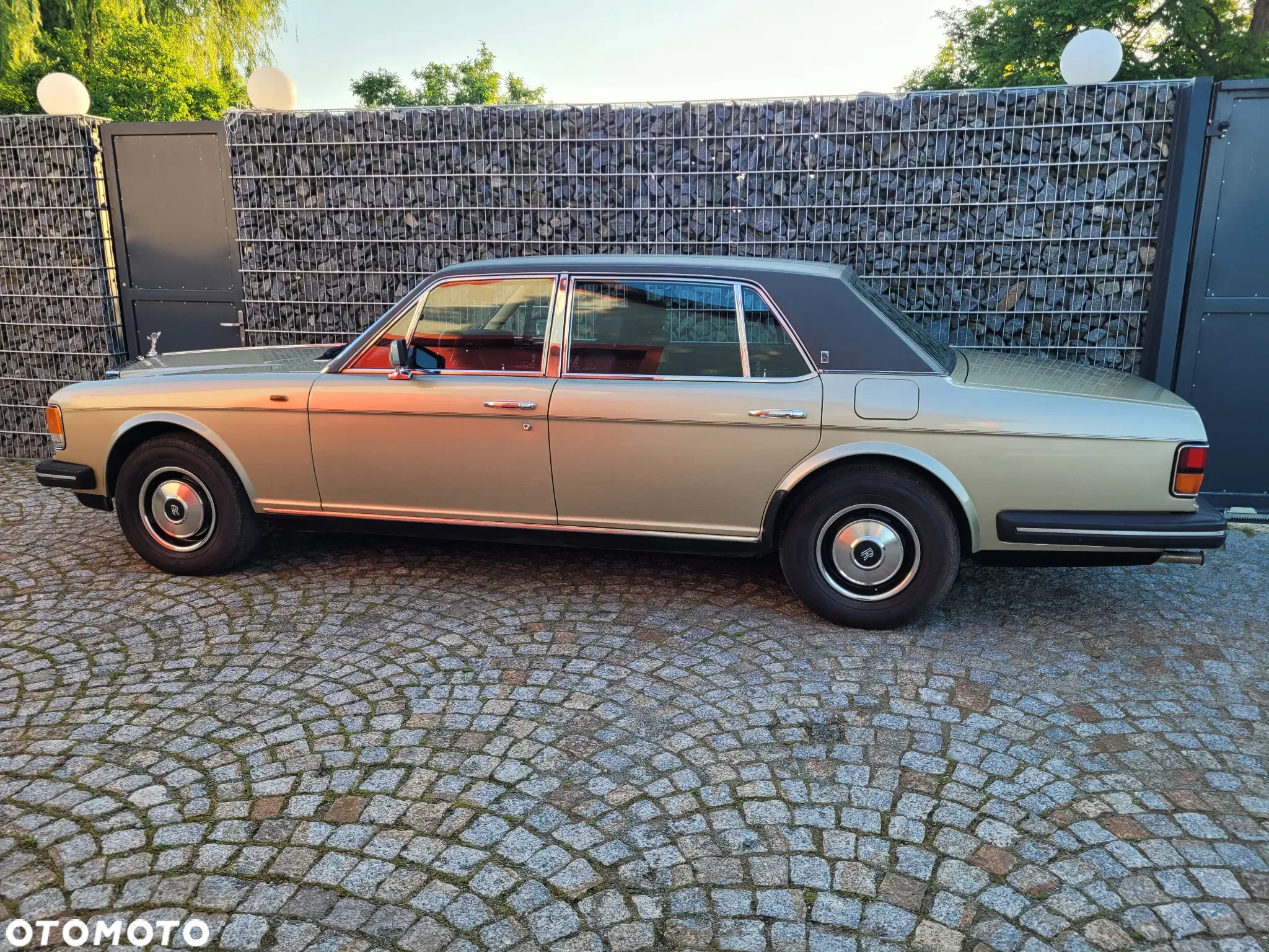 Rolls-Royce Silver Spur - 3