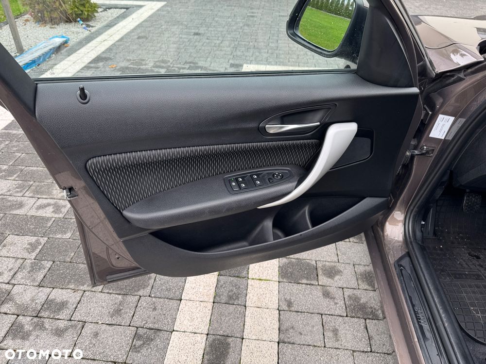 BMW Seria 1 116d - 21