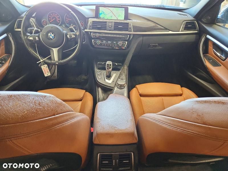 BMW Seria 3 340i xDrive M Sport - 11