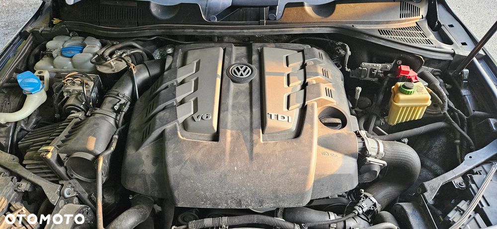 Volkswagen Touareg 3.0 V6 TDI BMT Business Line - 27