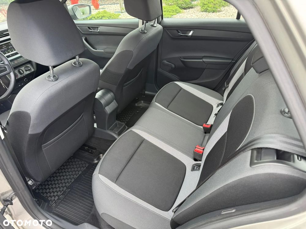 Skoda Fabia 1.2 TSI Active - 13