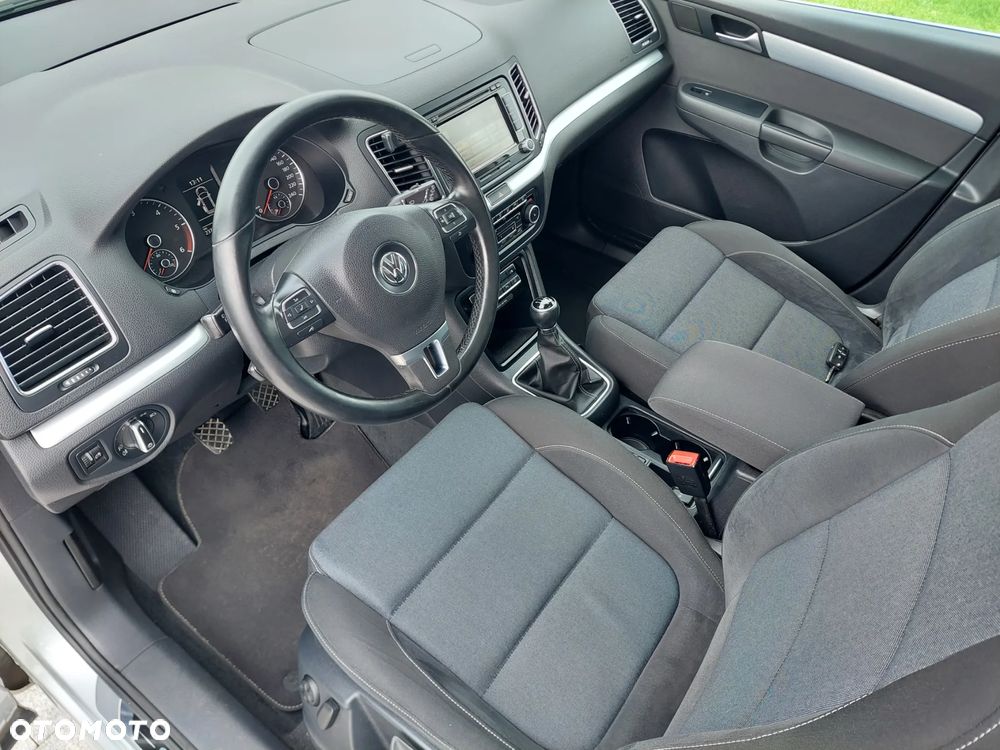 Volkswagen Sharan - 8