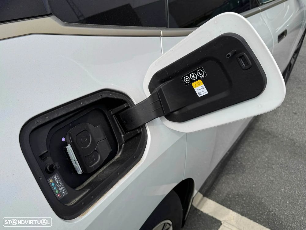 BMW iX xDrive50 - 16