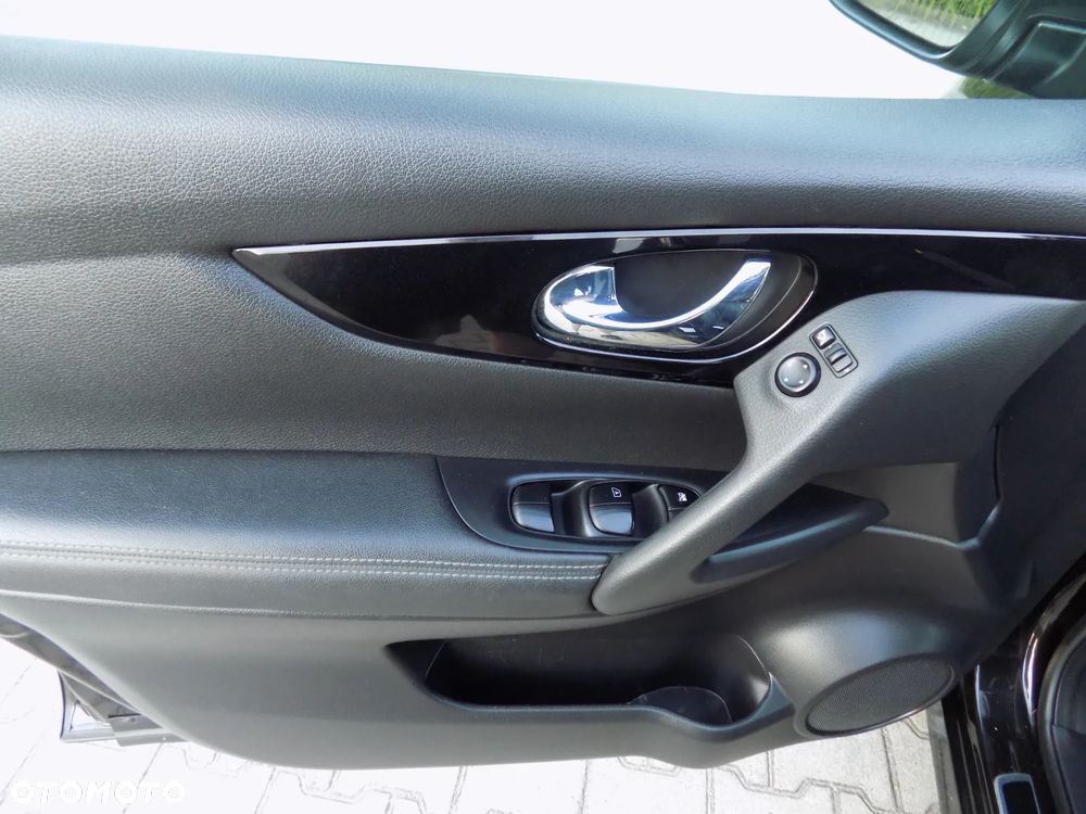 Nissan Qashqai 1.6 dCi Tekna S&S - 10