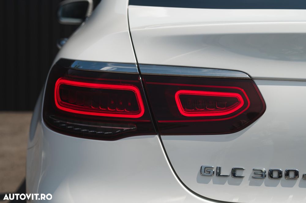 Mercedes-Benz GLC 350 e 4Matic 7G-TRONIC AMG Line - 37