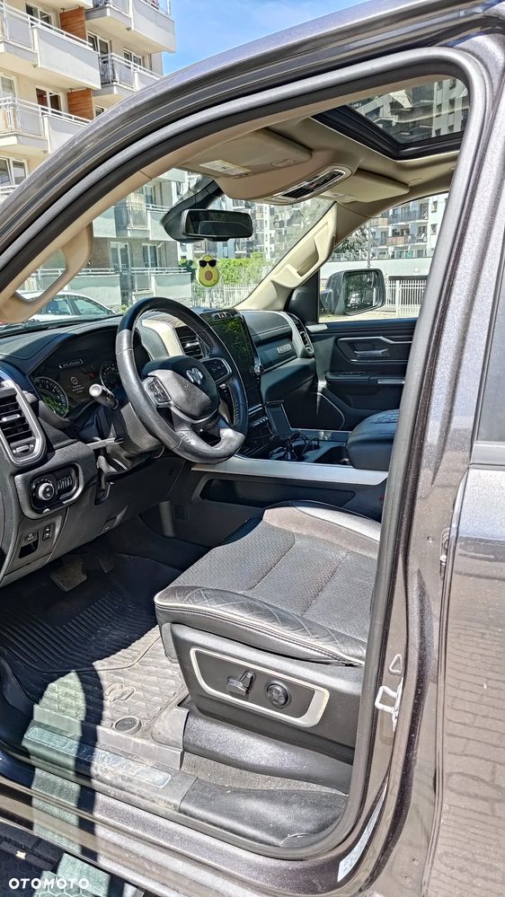 RAM 1500 Crew Cab Laramie - 16