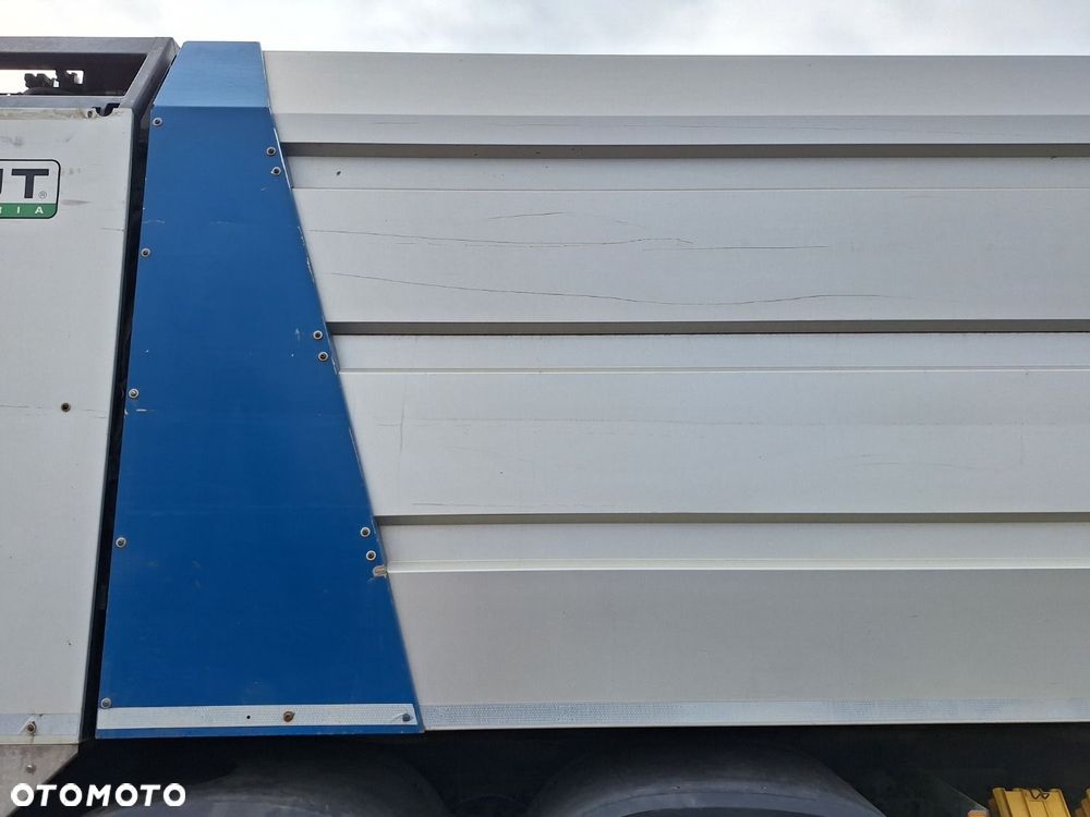 Versalift Arocs 2535 6X2 - 40