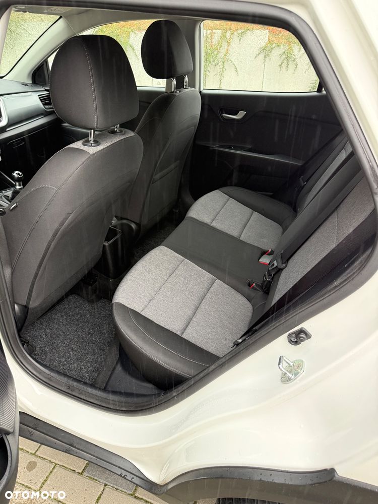 Kia Stonic 1.2 M - 10