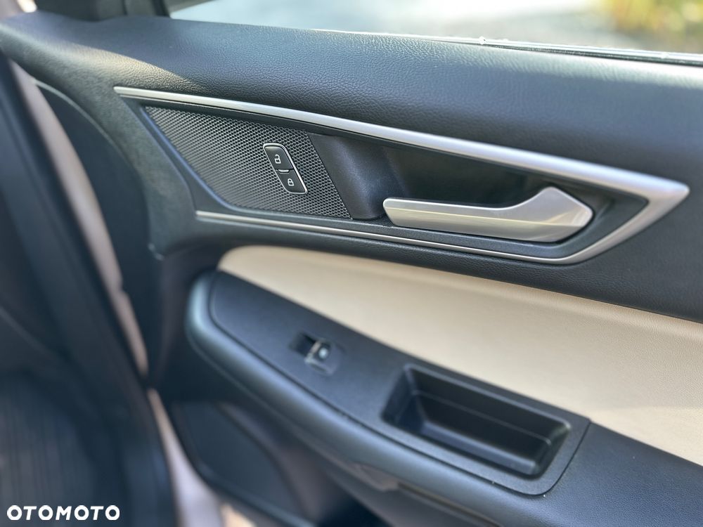 Ford Edge - 15