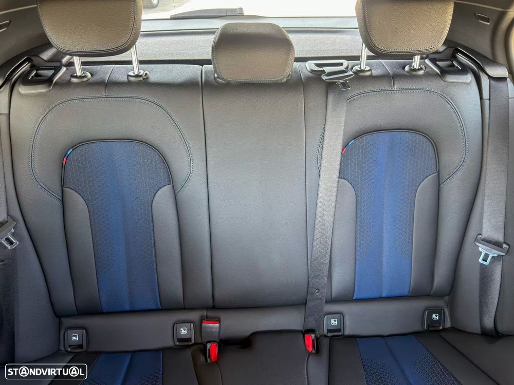 BMW 116 d Pack M - 22