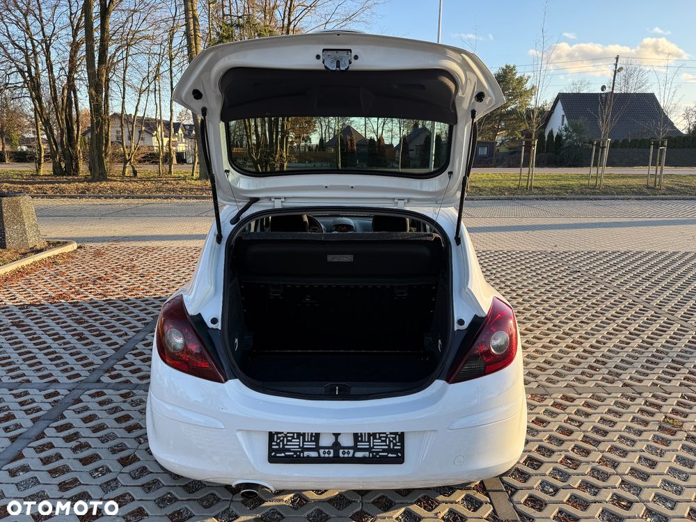 Opel Corsa - 20