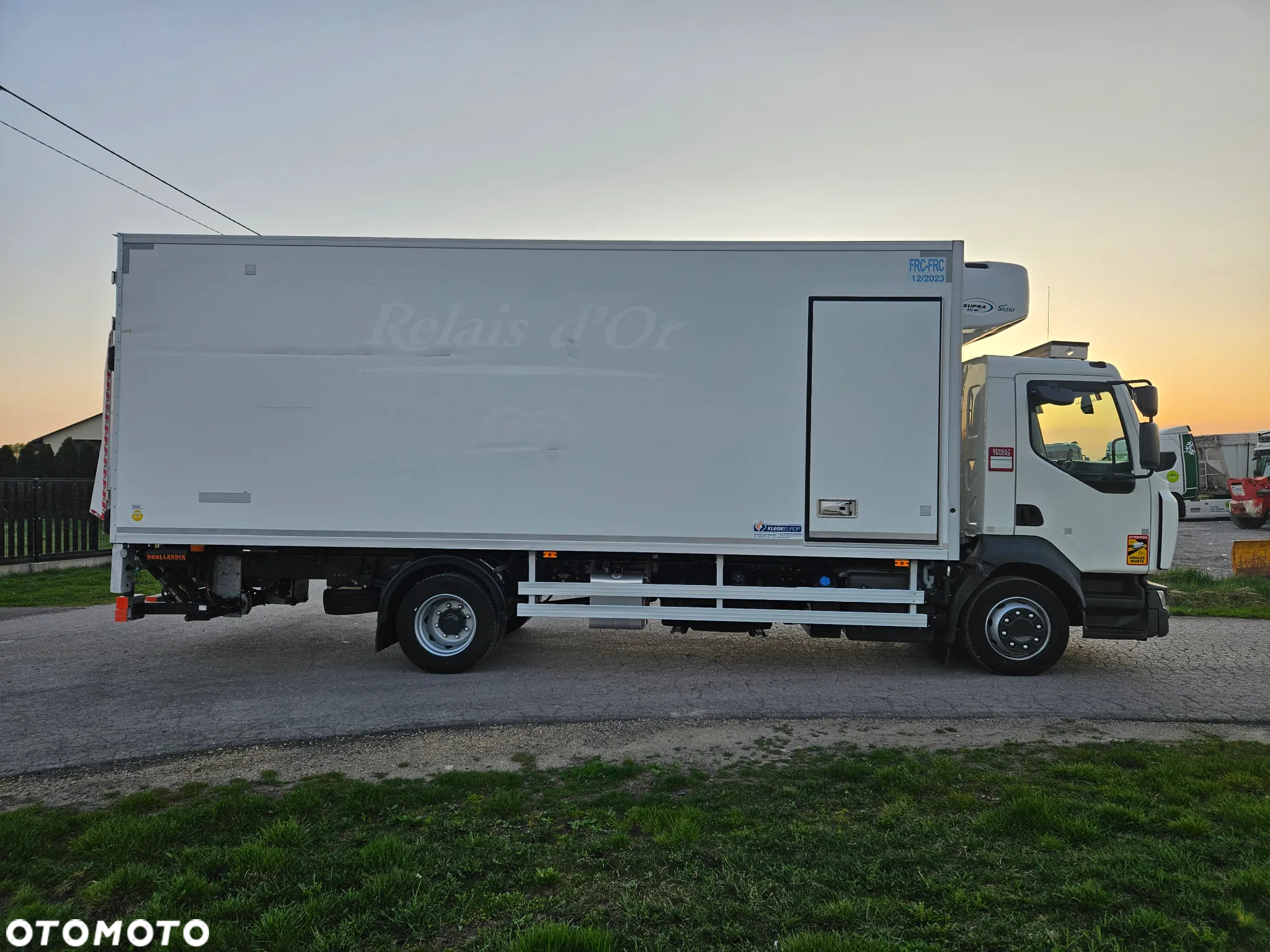 Renault D12.240*CHŁODNIA*WINDA*Niski Przebieg 150 000KM* - 4