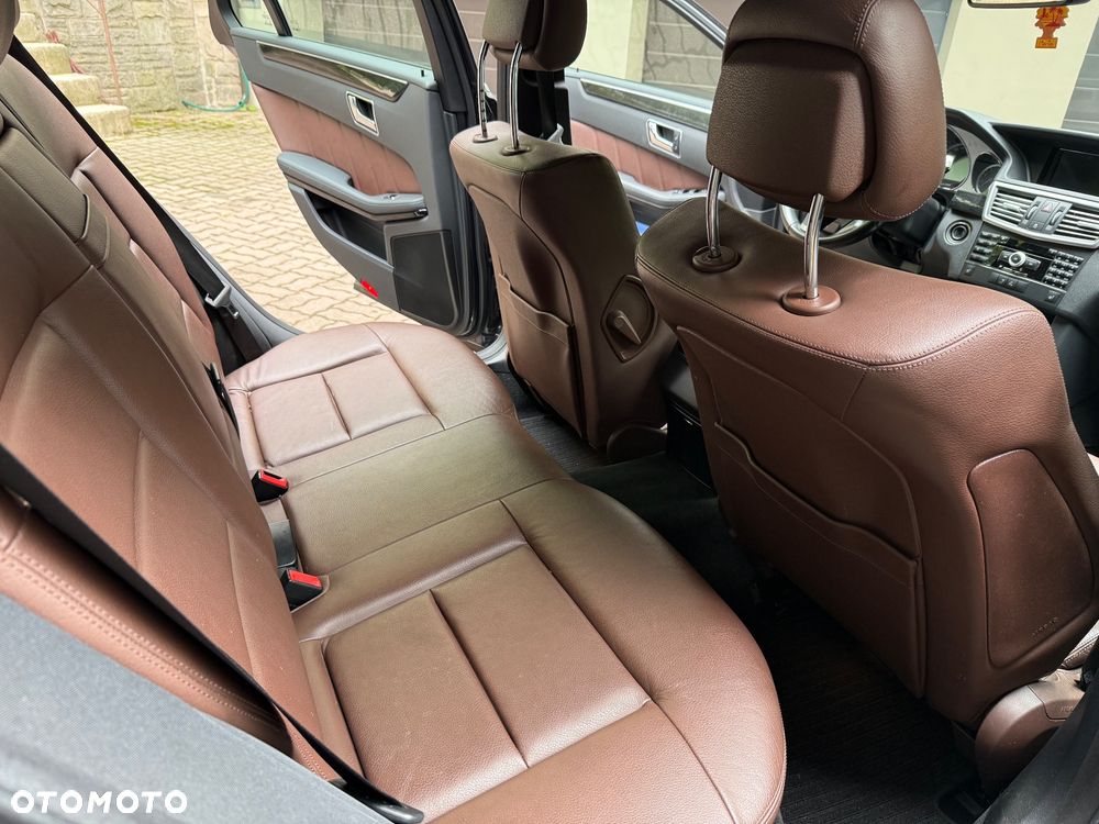 Mercedes-Benz Klasa E 350 CGI BlueEffICIENCY Avantgarde - 10