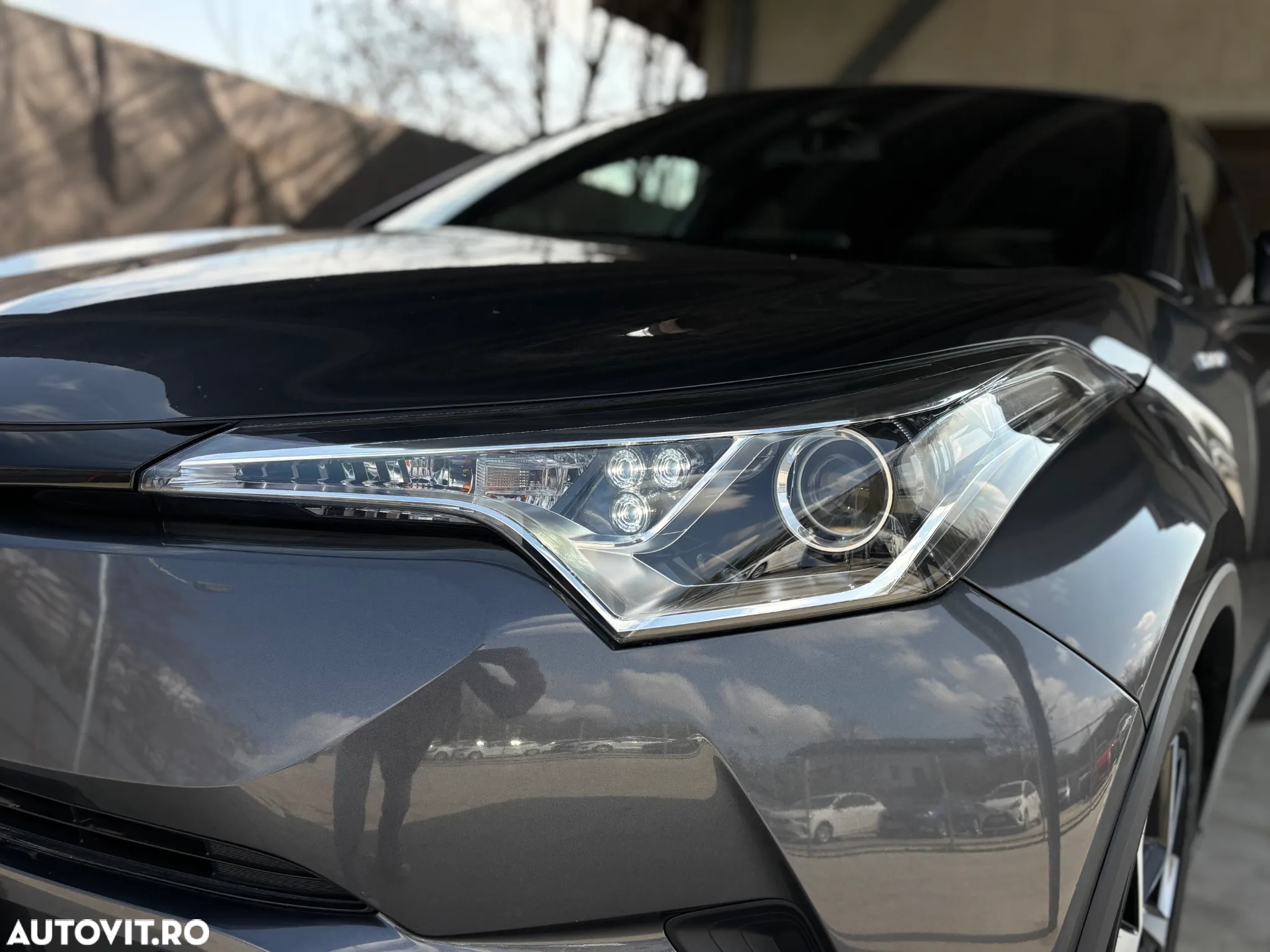 Toyota C-HR - 11