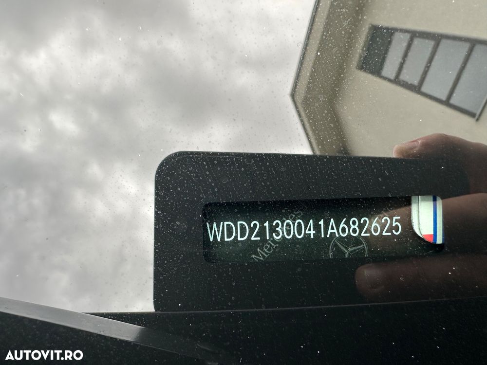 Mercedes-Benz E 220 d T 9G-TRONIC - 10