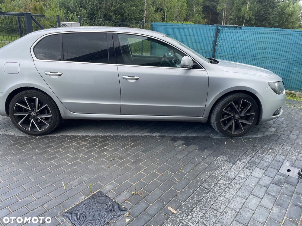 Skoda Superb 1.8 TSI Ambition - 14