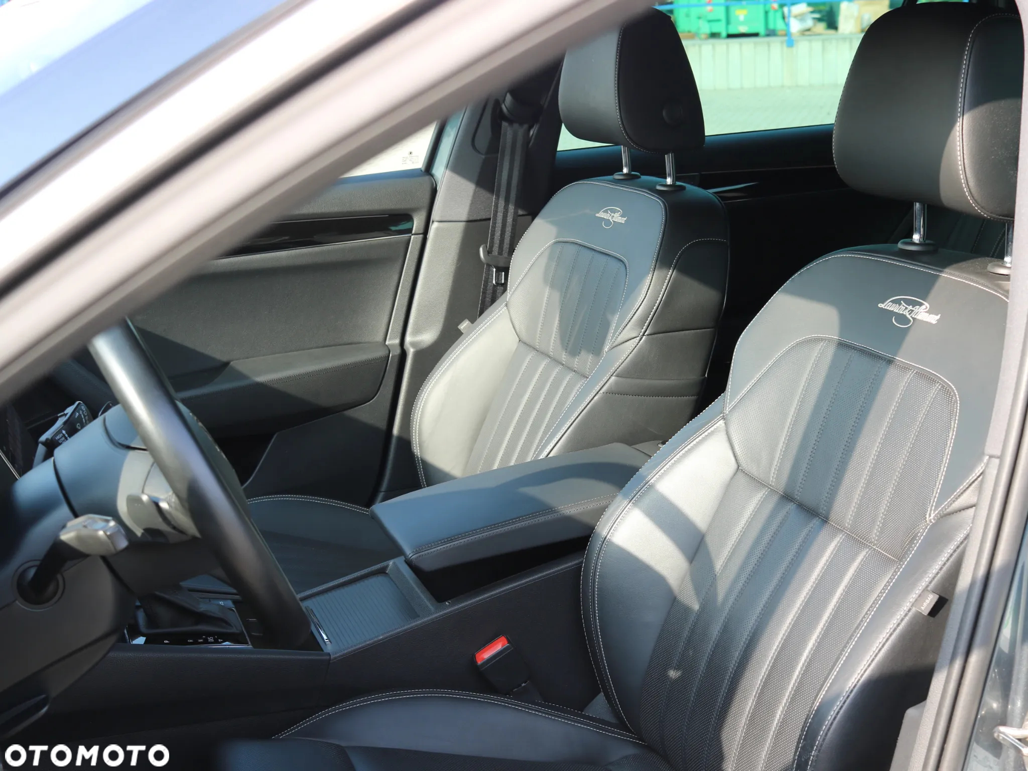 Skoda Superb Combi 2.0 TDI DSG L&K - 23