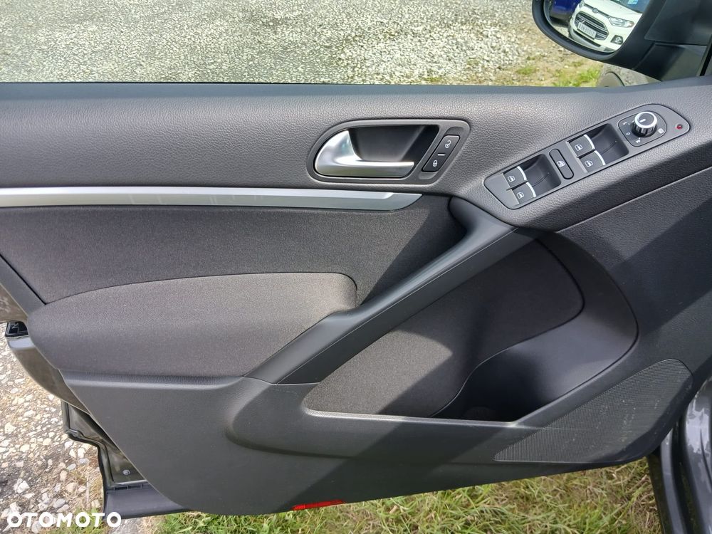 Volkswagen Tiguan - 23