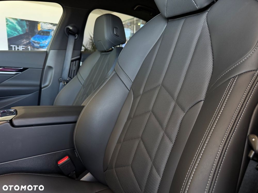 BMW Seria 5 520d xDrive - 22