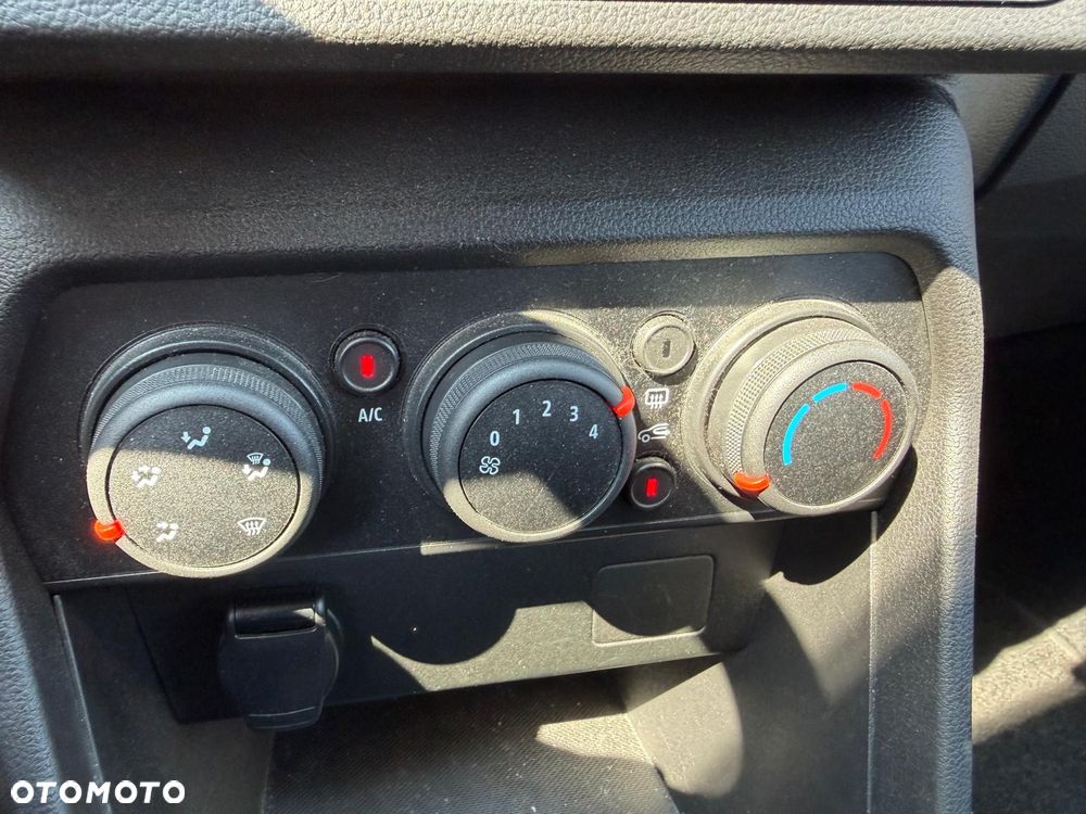 Dacia Sandero SCe 65 Comfort - 21