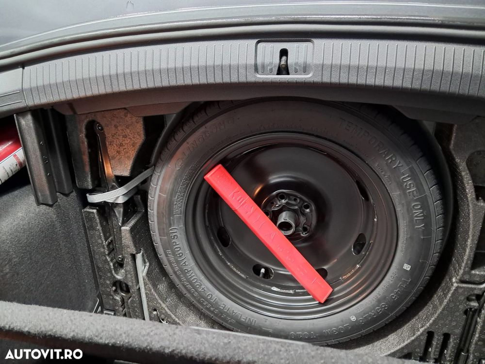 Volkswagen Tiguan - 27