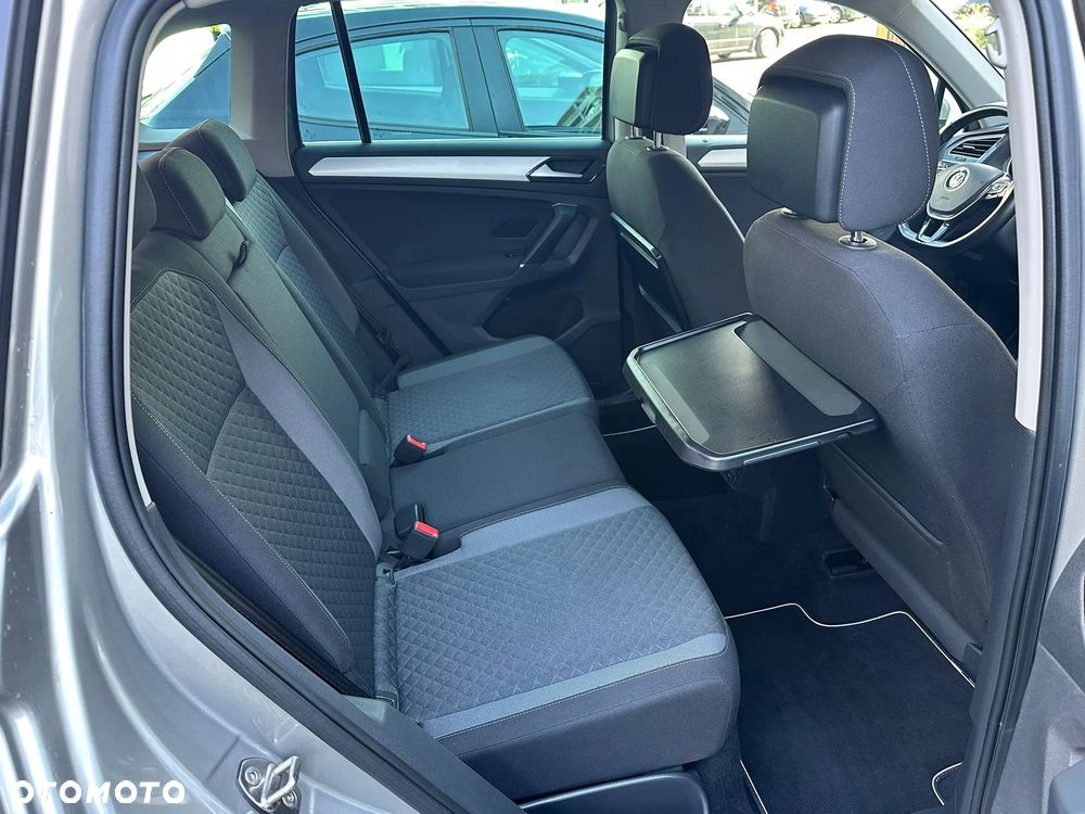 Volkswagen Tiguan 2.0 TDI SCR BlueMotion Technology Sport & Style - 27