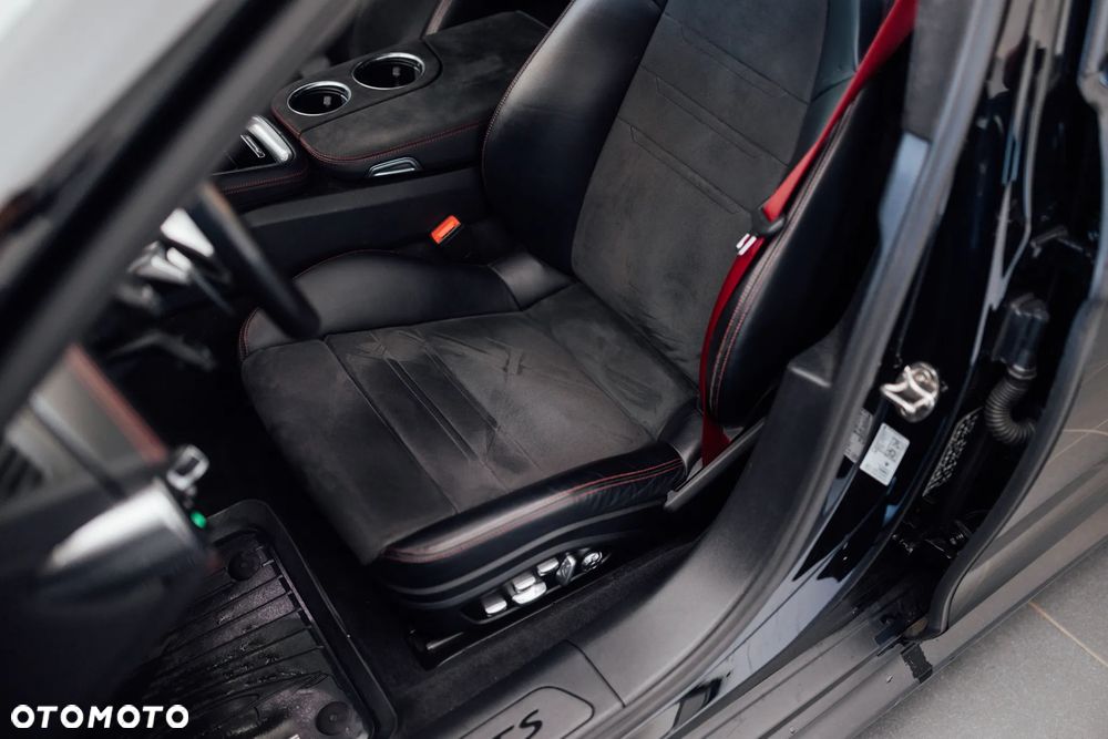 Porsche Panamera GTS GPF - 23