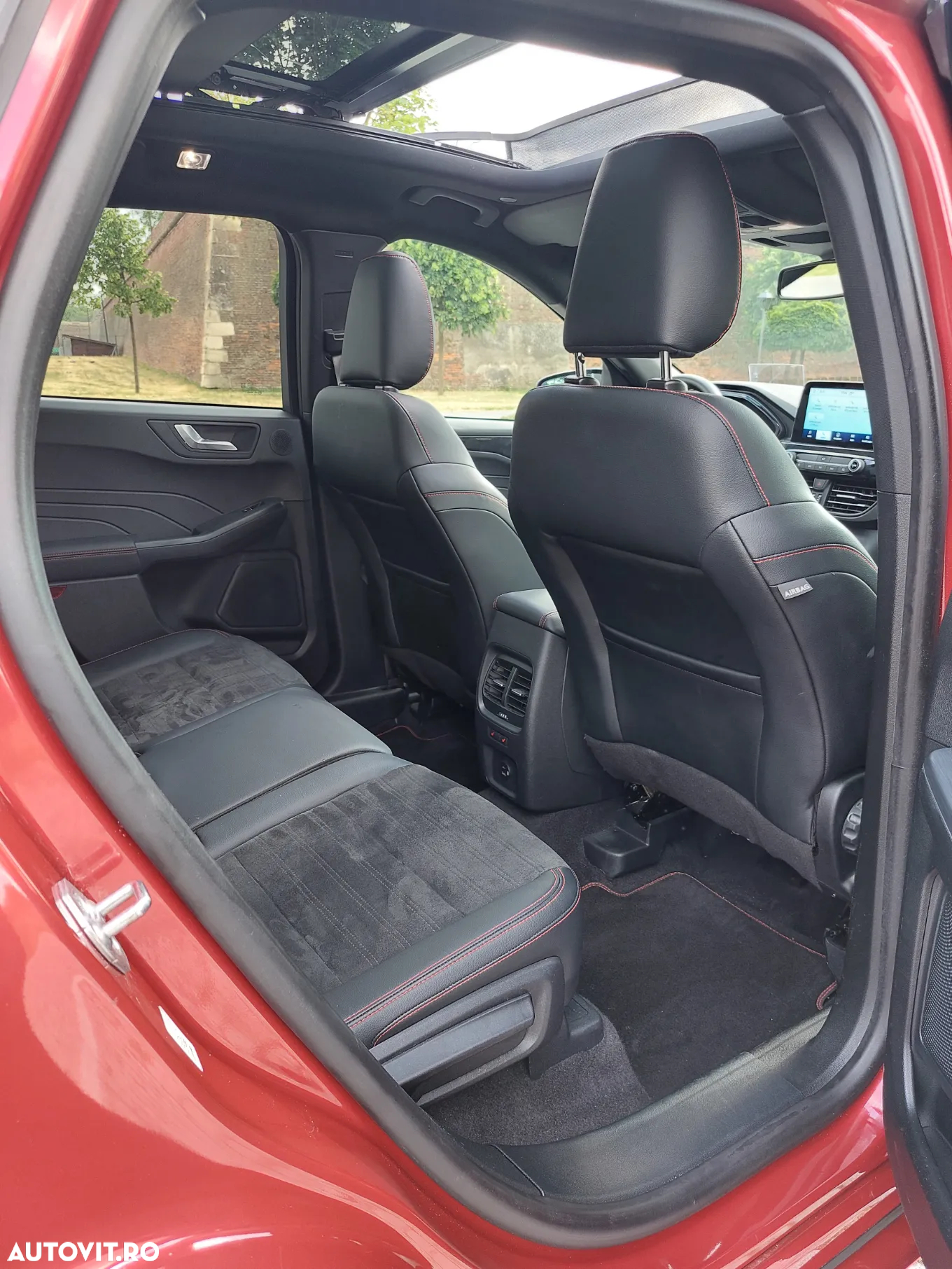 Ford Kuga 2.0 EcoBlue 4x4 Aut. ST-LINE - 8
