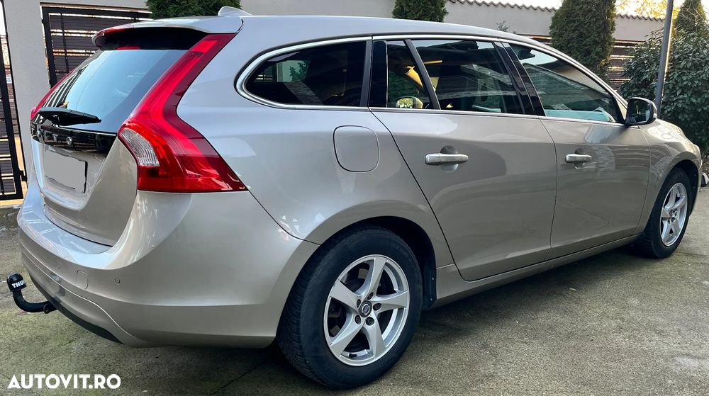 Volvo V60 D2 Momentum - 3