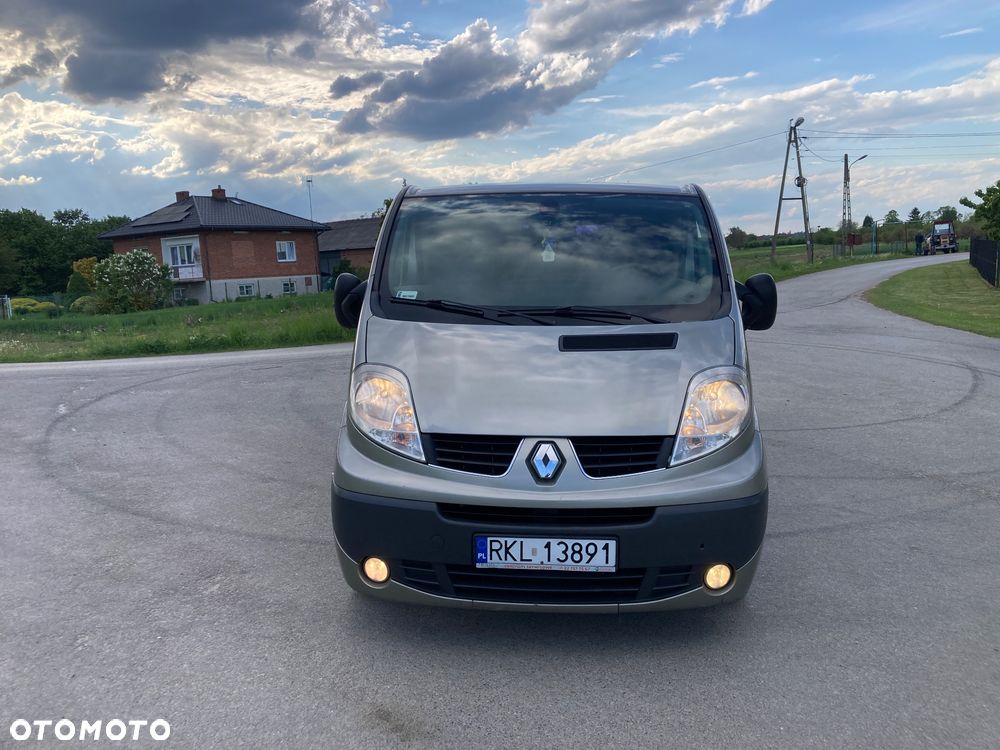 Renault Trafic L1H1 Passenger Lux - 2