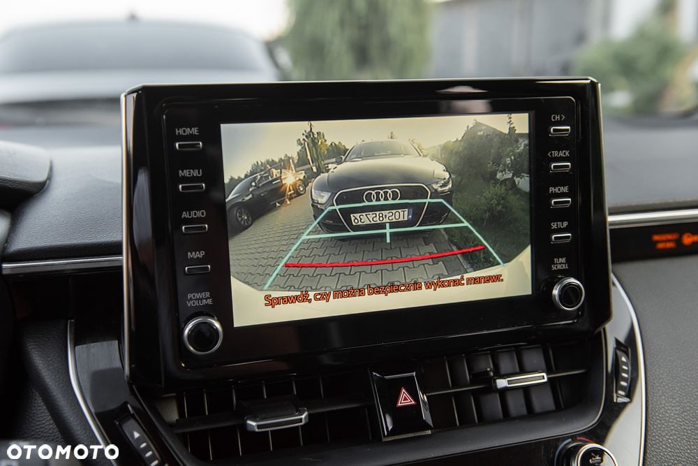 Toyota Corolla 1.8 Hybrid Executive - 22